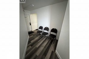 740 Waddington Drive Unit# 11 - Photo 4