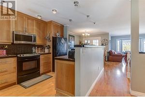 1129 Hudson Road - Photo 2