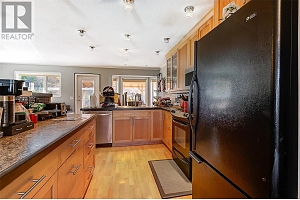 1129 Hudson Road - Photo 3