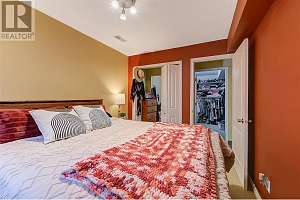 1129 Hudson Road - Photo 30