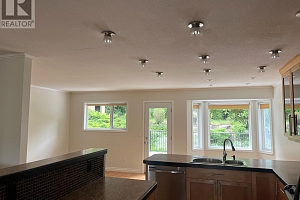 1129 Hudson Road - Photo 8