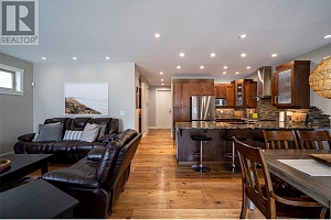 7373 Brooks Lane Unit# 4 - Photo 5