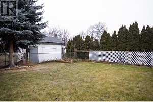 255 Holbrook Road W - Photo 17