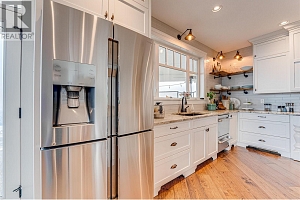 1548 Phoenix Drive - Photo 8