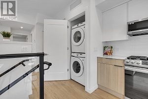 417 Cedar Avenue Unit# 201 - Photo 31