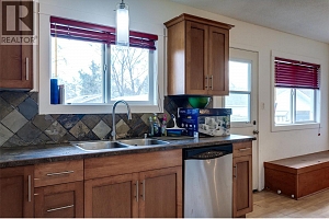 570 Hollydell Road - Photo 9