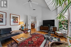 770 Bernard Avenue - Photo 37
