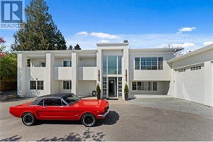2340 Thacker Drive - Photo 4