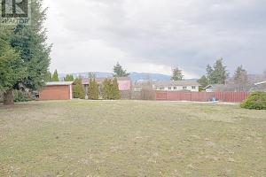 5715 Richards Crescent - Photo 6