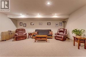 270 Grouse Avenue - Photo 33