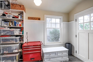 1537 Lakeview Street - Photo 17