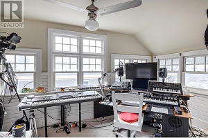 1537 Lakeview Street - Photo 23