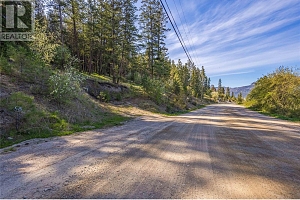 16299 Commonage Road - Photo 23