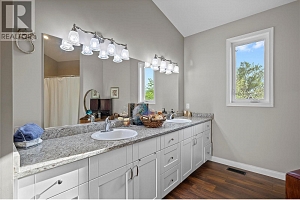 3810 Casorso Road - Photo 21