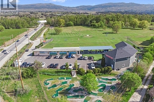 3810 Casorso Road - Photo 42