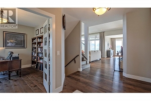 593 Harrogate Lane - Photo 3