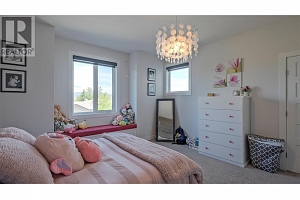 593 Harrogate Lane - Photo 31