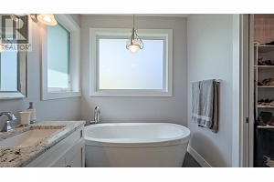 593 Harrogate Lane - Photo 39