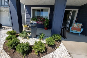 2708 Cedar Ridge Street - Photo 4