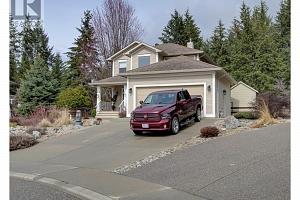 17 Kestrel Court - Photo 2