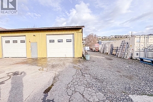 1909 43 Street - Photo 7