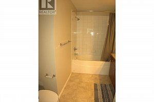 1875 Country Club Drive Unit# 1316 - Photo 13