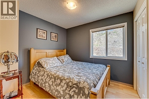 3951 35 Avenue - Photo 29