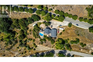 3951 35 Avenue - Photo 5