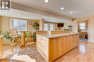 3951 35 Avenue - Photo 9