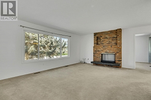811 Tamarack Drive - Photo 2