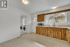 811 Tamarack Drive - Photo 8