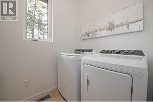 9188 Tronson Road Unit# 6 - Photo 45