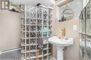 8180 Tronson Road - Photo 39