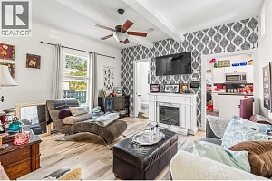 3408 33rd Avenue - Photo 3