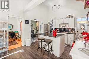 3408 33rd Avenue - Photo 6