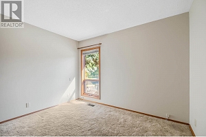 4977 Elliott Avenue - Photo 36