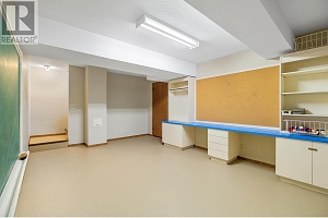 4977 Elliott Avenue - Photo 41