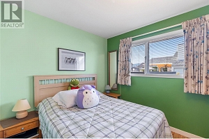 1677 Newport Road - Photo 36