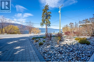 11537 Okanagan Centre Road W - Photo 3