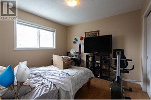1911 Cross Road - Photo 19