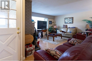 1911 Cross Road - Photo 4