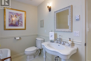 6207 Whinton Crescent - Photo 16