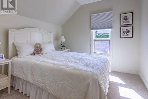 6207 Whinton Crescent - Photo 24