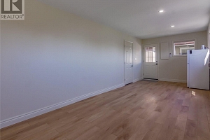 6207 Whinton Crescent - Photo 32
