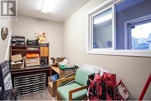 2143 Shuswap Avenue - Photo 10