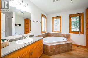 10 Candide Drive - Photo 45