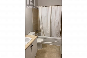 5300 25th Avenue Unit# 10 - Photo 4