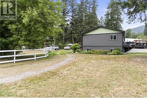 272 Lumby-Mabel Lake Road - Photo 29