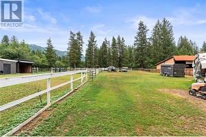 272 Lumby-Mabel Lake Road - Photo 32