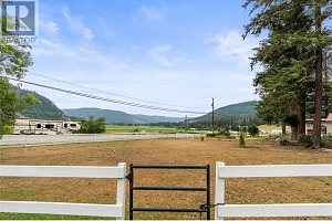 272 Lumby-Mabel Lake Road - Photo 43